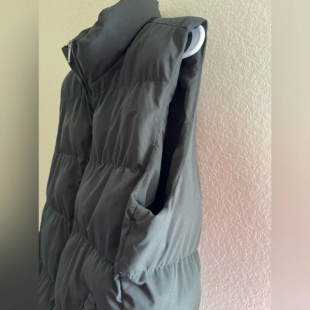 Shein Black Puffer Vest - Picture 4 of 6